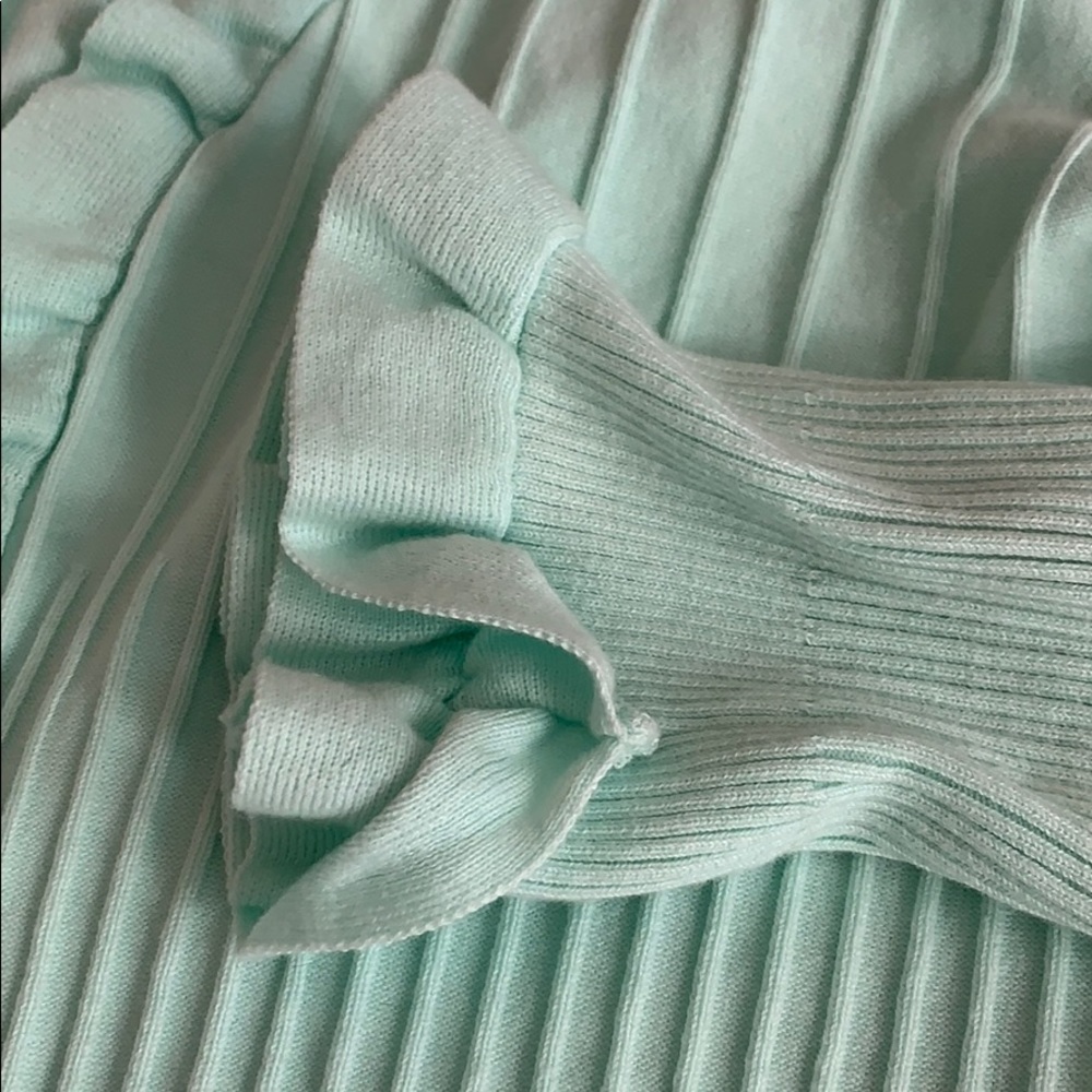 Sweater - Picture 3 of 6